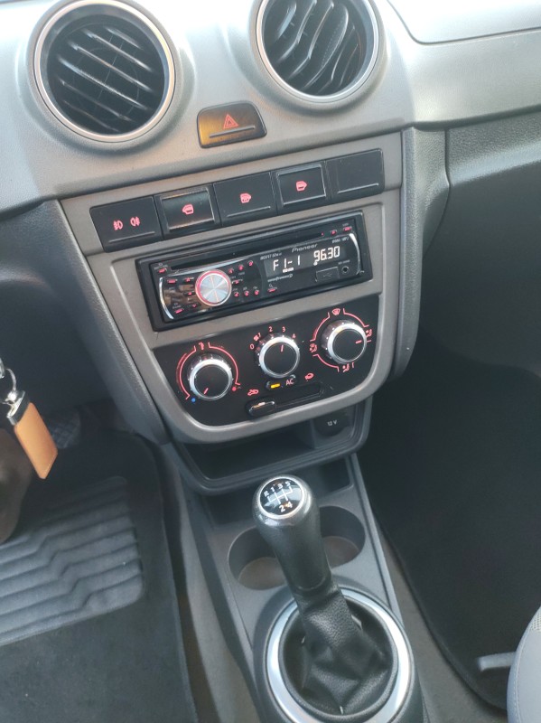 VOYAGE 1.6 MI COMFORTLINE 8V FLEX 4P MANUAL - 2010 - VALE REAL