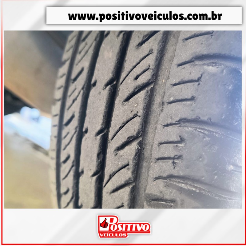 FIT 1.4 LX 16V FLEX 4P AUTOMÁTICO - 2005 - CAXIAS DO SUL