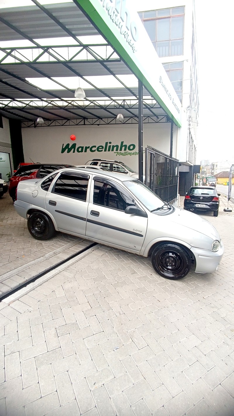 CORSA 1.6 MPFI CLASSIC SEDAN 8V GASOLINA 4P MANUAL - 2005 - CAXIAS DO SUL
