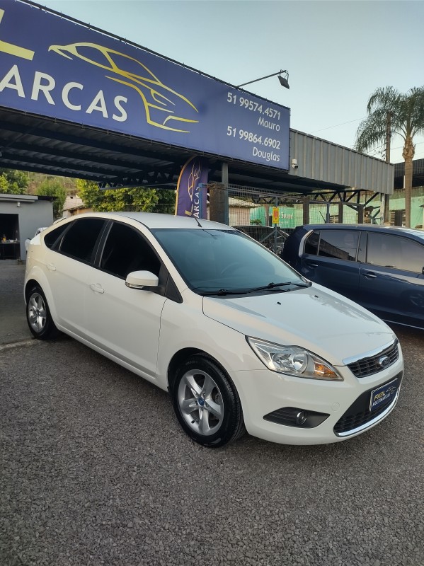 FOCUS 1.6 GLX 16V FLEX 4P MANUAL - 2013 - VALE REAL