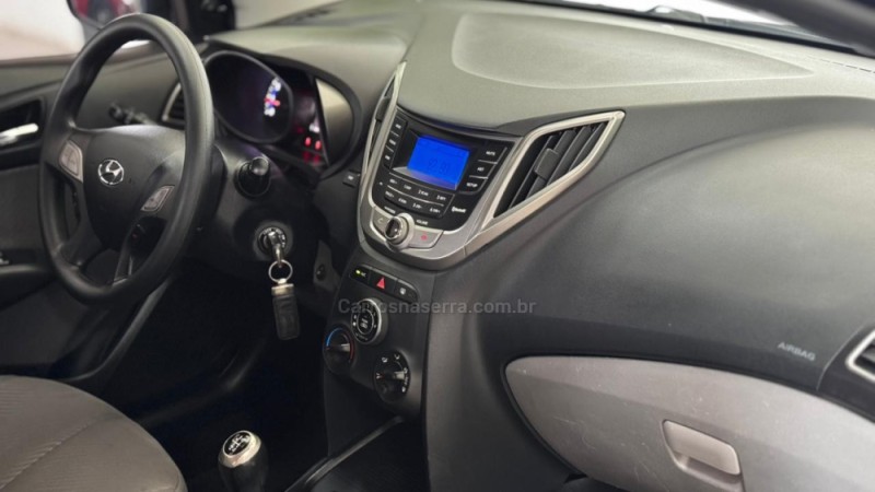 HB20S 1.6 COMFORT PLUS 16V FLEX 4P MANUAL - 2015 - ESTâNCIA VELHA