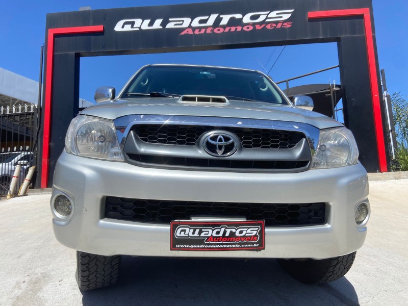 HILUX 3.0 SR 4X4 CD 16V TURBO INTERCOOLER DIESEL 4P MANUAL - 2009 - CAXIAS DO SUL
