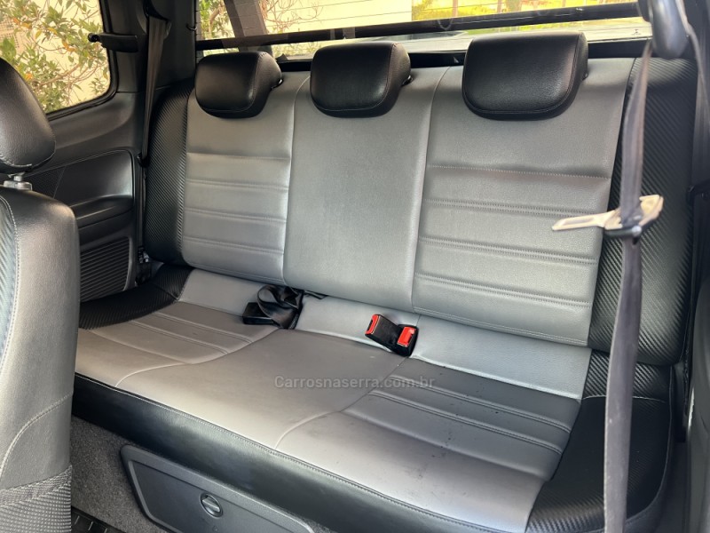 SAVEIRO 1.6 CROSS CD 16V FLEX 2P MANUAL - 2015 - DOIS IRMãOS