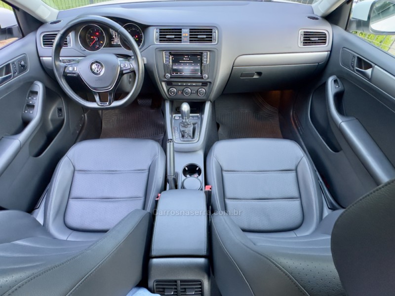 JETTA 1.4 16V TSI COMFORTLINE GASOLINA 4P TIPTRONIC - 2017 - BENTO GONçALVES