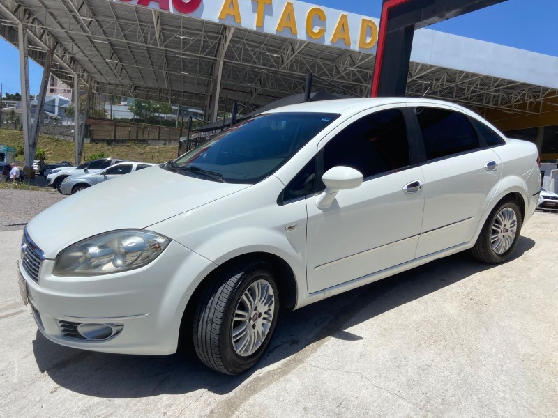 LINEA 1.8 ESSENCE 16V FLEX 4P MANUAL - 2012 - CAXIAS DO SUL