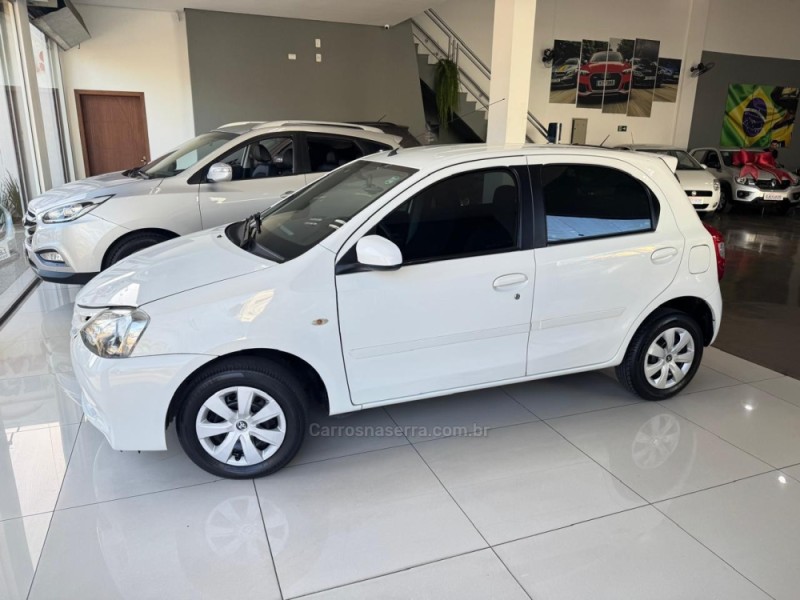 etios 1.3 x 16v flex 4p manual 2014 sao leopoldo