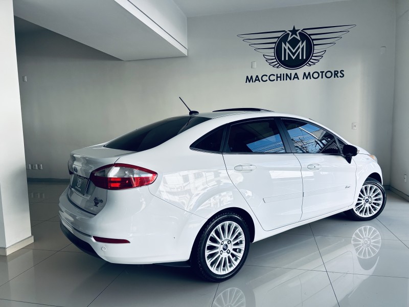 FIESTA 1.6 TITANIUM PLUS SEDAN 16V FLEX 4P AUTOMÁTICO - 2016 - CAXIAS DO SUL