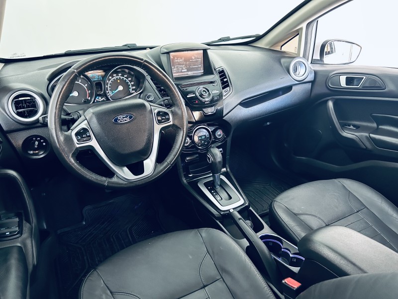 FIESTA 1.6 TITANIUM PLUS SEDAN 16V FLEX 4P AUTOMÁTICO - 2016 - CAXIAS DO SUL