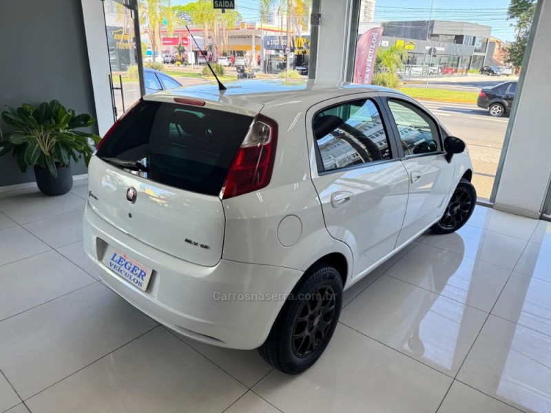 PUNTO 1.8 HLX 8V FLEX 4P MANUAL - 2009 - SãO LEOPOLDO