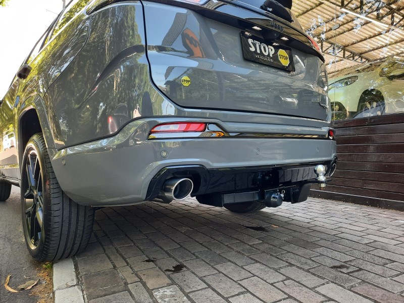 COMMANDER 2.0 HURRICANE BLACKHAWK 4X4 TURBO GASOLINA 4P AUTOMÁTICO - 2025 - DOIS IRMãOS