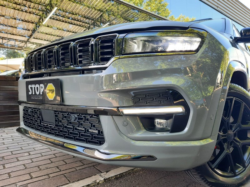 COMMANDER 2.0 HURRICANE BLACKHAWK 4X4 TURBO GASOLINA 4P AUTOMÁTICO - 2025 - DOIS IRMãOS