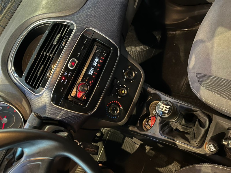 PUNTO 1.4 ATTRACTIVE 8V FLEX 4P MANUAL - 2013 - ANTôNIO PRADO