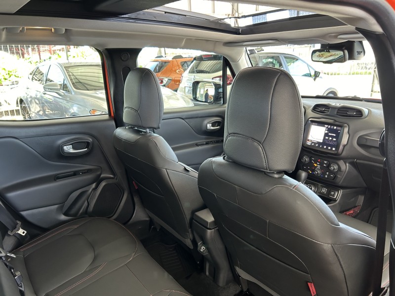 RENEGADE 1.3 TRAILHAWK T270 16V TURBO FLEX 4X4 4P AUTOMÁTICO - 2022 - CAXIAS DO SUL