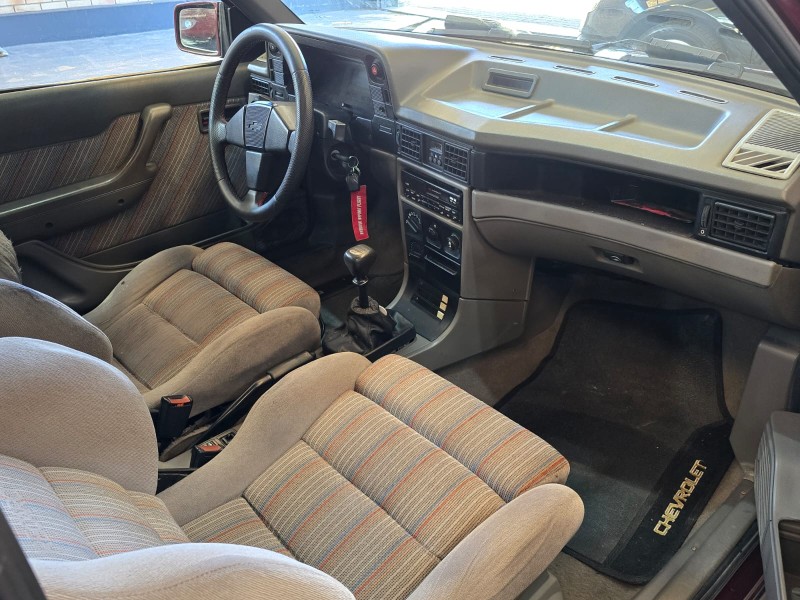 KADETT 2.0 MPFI GSI 8V GASOLINA 2P MANUAL - 1993 - FARROUPILHA