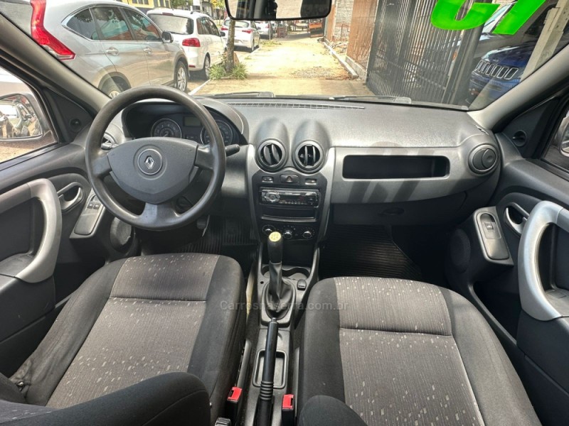 LOGAN 1.0 EXPRESSION 16V FLEX 4P MANUAL - 2013 - PAROBé