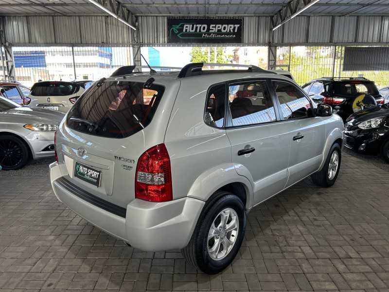 TUCSON 2.0 GL 2WD 16V GASOLINA 4P MANUAL - 2012 - CAXIAS DO SUL