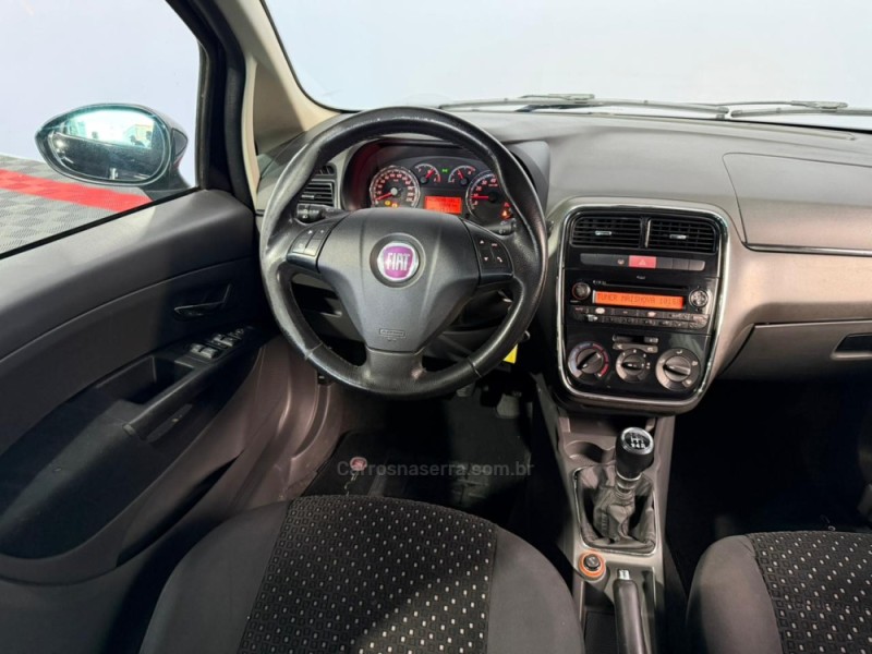 PUNTO 1.8 HLX 8V FLEX 4P MANUAL - 2008 - VACARIA