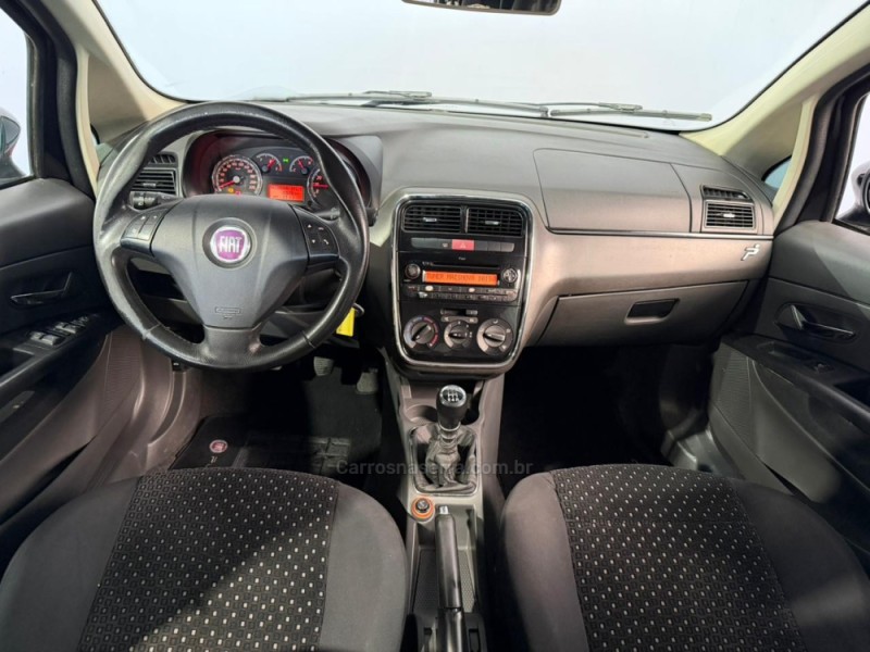 PUNTO 1.8 HLX 8V FLEX 4P MANUAL - 2008 - VACARIA