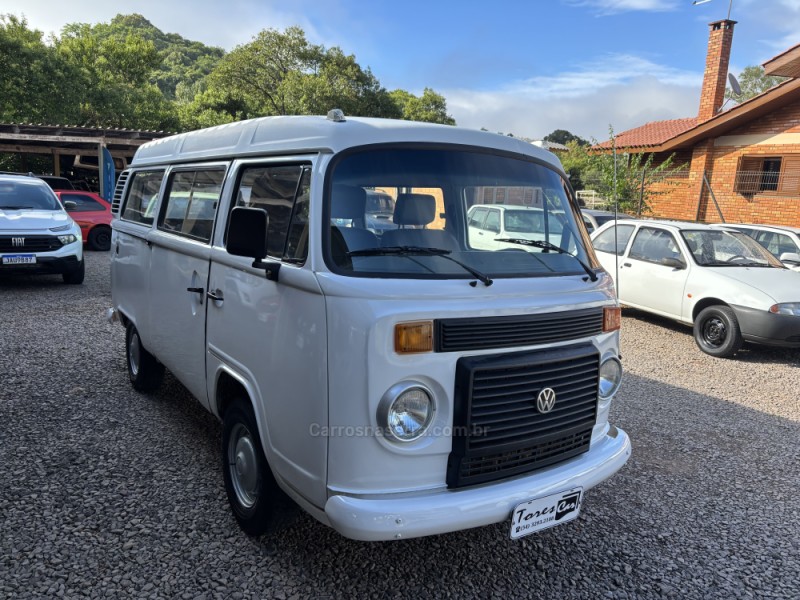 kombi 1.4 mi std 8v flex 3p manual 2009 antonio prado