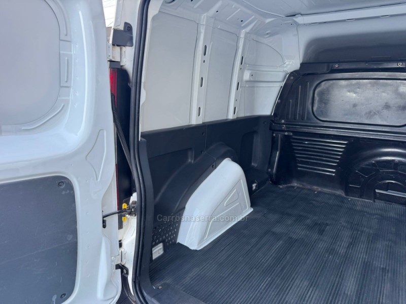 FIORINO 1.4 HARD WORKING FURGÃO EVO 8V FLEX 2P MANUAL - 2017 - ESTâNCIA VELHA