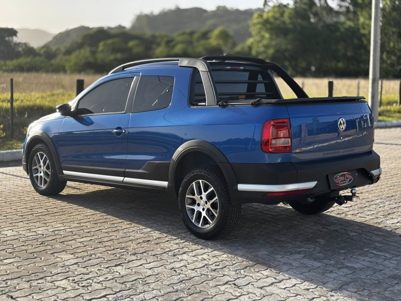 SAVEIRO 1.6 CROSS CD 16V FLEX 2P MANUAL - 2017 - CANDELáRIA