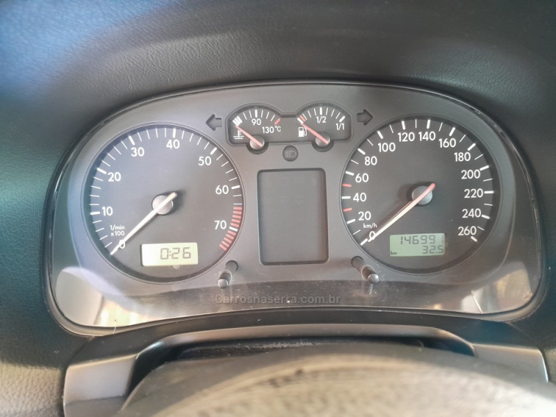GOLF 1.6 8V GASOLINA 4P MANUAL - 2002 - VERANóPOLIS