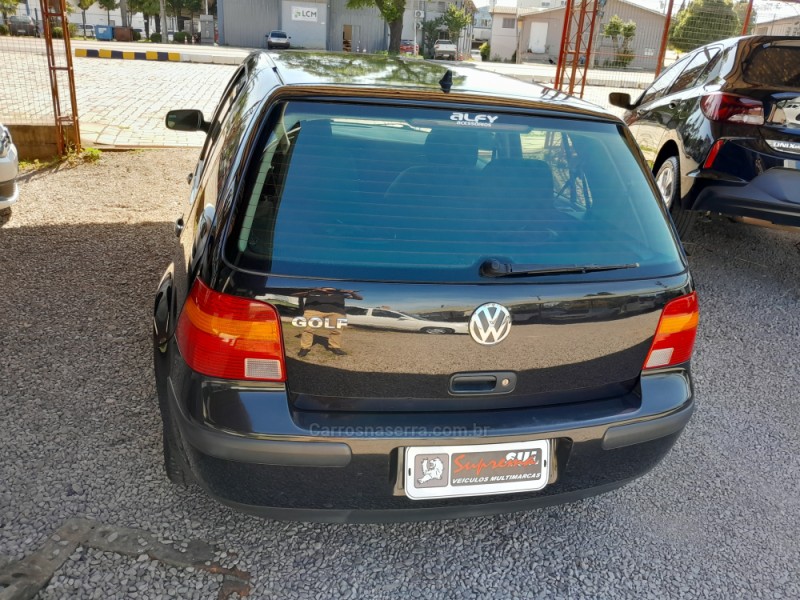 GOLF 1.6 8V GASOLINA 4P MANUAL - 2002 - VERANóPOLIS