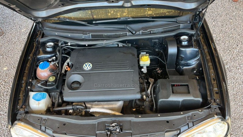 GOLF 1.6 8V GASOLINA 4P MANUAL - 2002 - VERANóPOLIS
