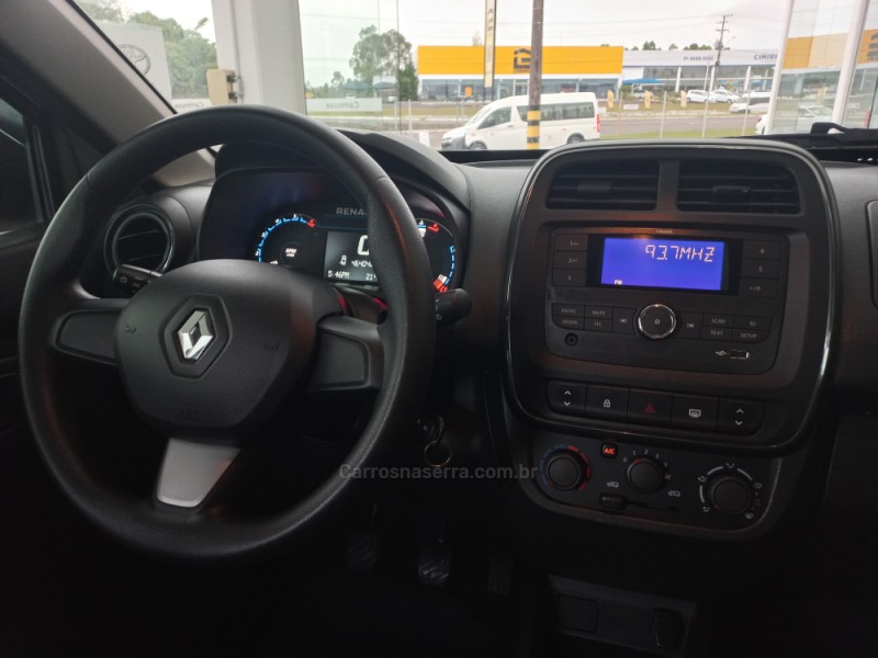 KWID 1.0 12V SCE FLEX ZEN MANUAL - 2023 - TAQUARA