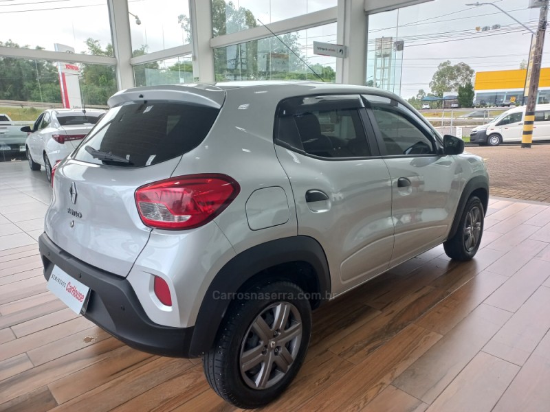 KWID 1.0 12V SCE FLEX ZEN MANUAL - 2023 - TAQUARA