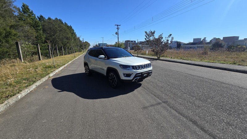 COMPASS 2.0 16V DIESEL LIMITED 4X4 AUTOMÁTICO - 2018 - BENTO GONçALVES