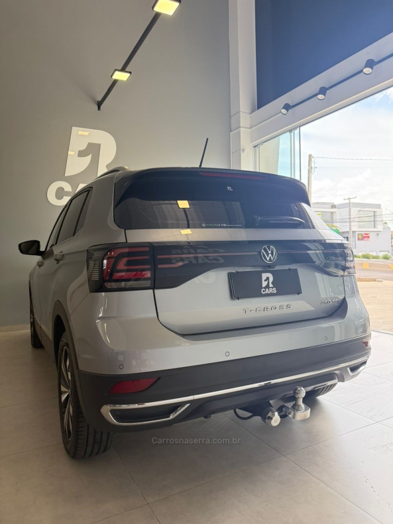 T-CROSS 1.4 HIGHLINE TSI 16V FLEX 4P AUTOMÁTICO - 2024 - LAJEADO