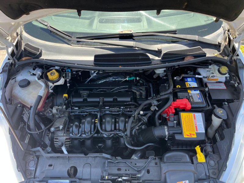 FIESTA 1.6 SE HATCH 16V FLEX 4P MANUAL - 2012 - FARROUPILHA