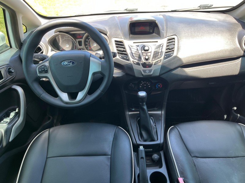 FIESTA 1.6 SE HATCH 16V FLEX 4P MANUAL - 2012 - FARROUPILHA