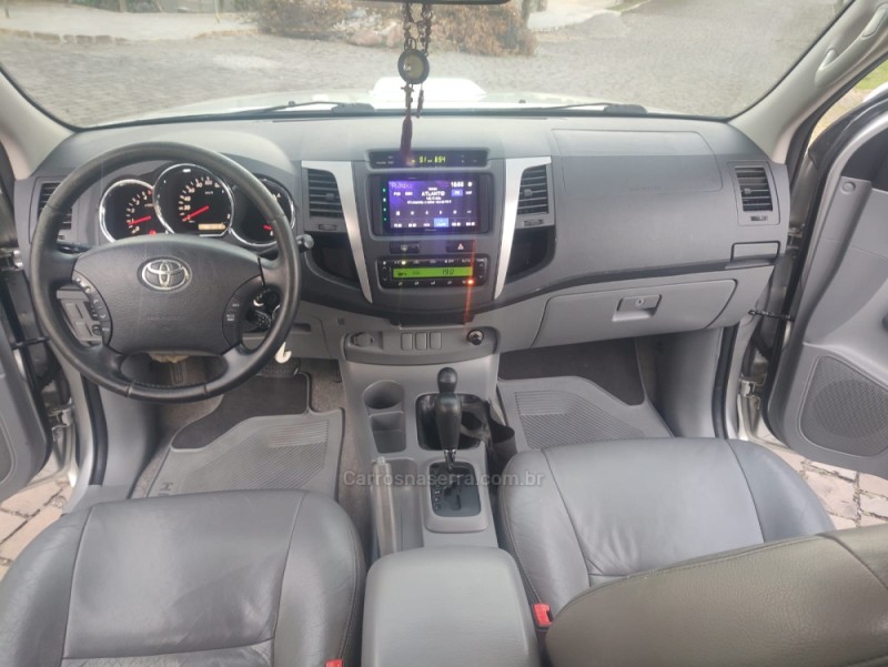 HILUX 3.0 SRV 4X4 CD 16V TURBO INTERCOOLER DIESEL 4P AUTOMÁTICO - 2011 - FLORES DA CUNHA