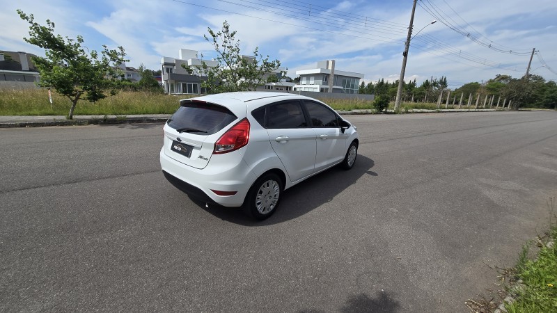 FIESTA 1.6 ROCAM SE 8V FLEX 4P MANUAL - 2017 - BENTO GONçALVES
