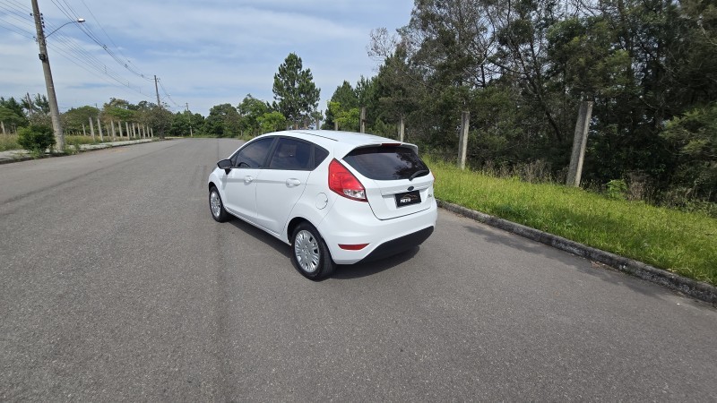 FIESTA 1.6 ROCAM SE 8V FLEX 4P MANUAL - 2017 - BENTO GONçALVES