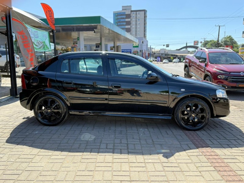 ASTRA 2.0 MPFI ADVANTAGE 8V FLEX 4P MANUAL - 2010 - LAGOA VERMELHA