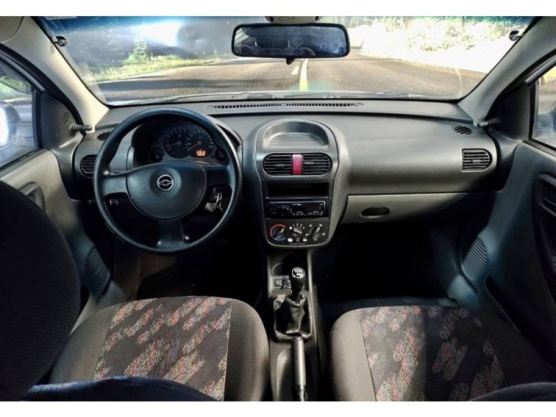 CORSA 1.8 MPFI MAXX SEDAN 8V GASOLINA 4P MANUAL - 2004 - CAXIAS DO SUL