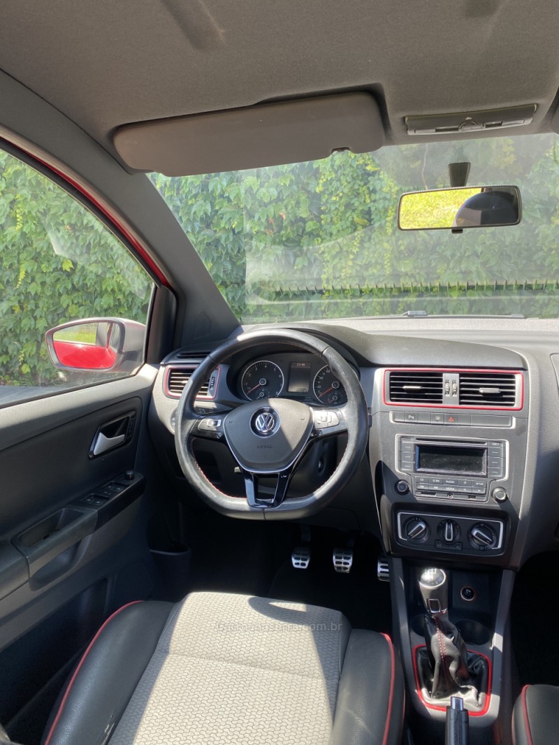 FOX 1.6 MI ROCK IN RIO 8V FLEX 4P MANUAL - 2016 - MONTENEGRO