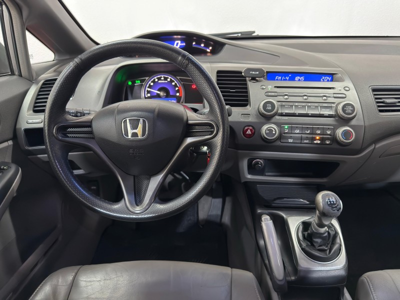 CIVIC 1.8 LXS 16V GASOLINA 4P MANUAL - 2007 - CAXIAS DO SUL