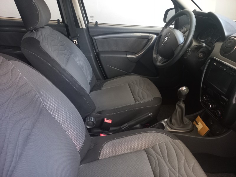 DUSTER 2.0 TECH ROAD 4X2 16V FLEX 4P MANUAL - 2014 - BENTO GONçALVES