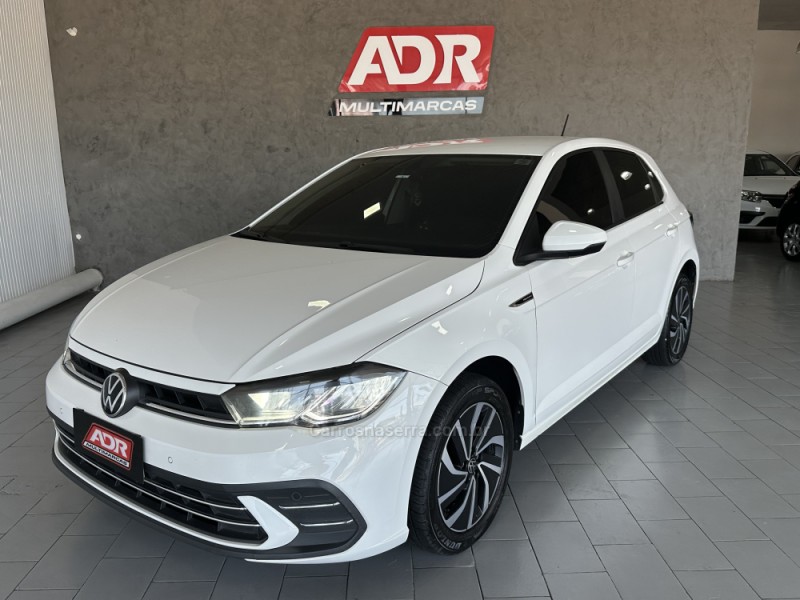 polo 1.0	200 tsi highline automatico  2023 caxias do sul