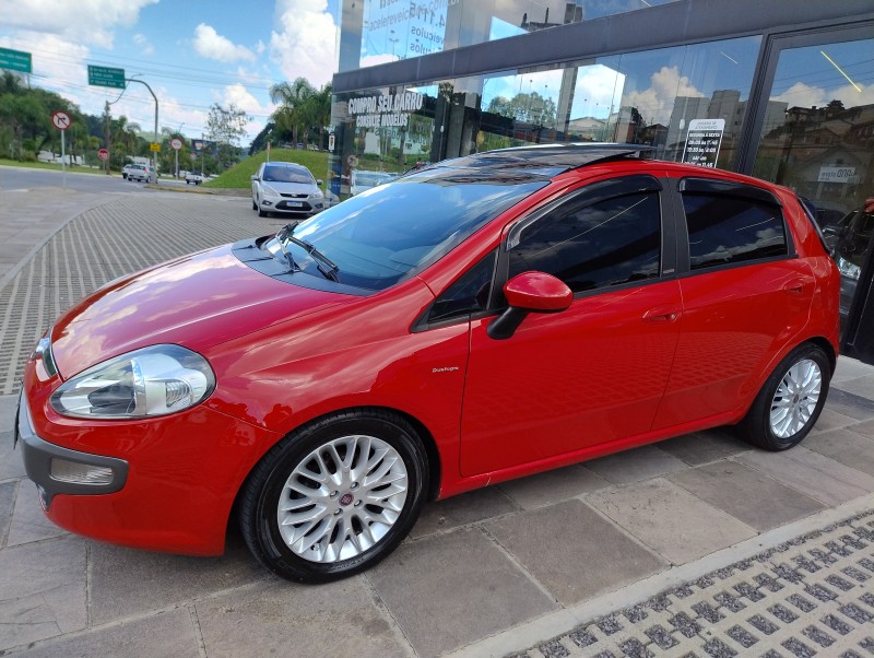 PUNTO 1.6 ESSENCE 16V FLEX 4P AUTOMATIZADO