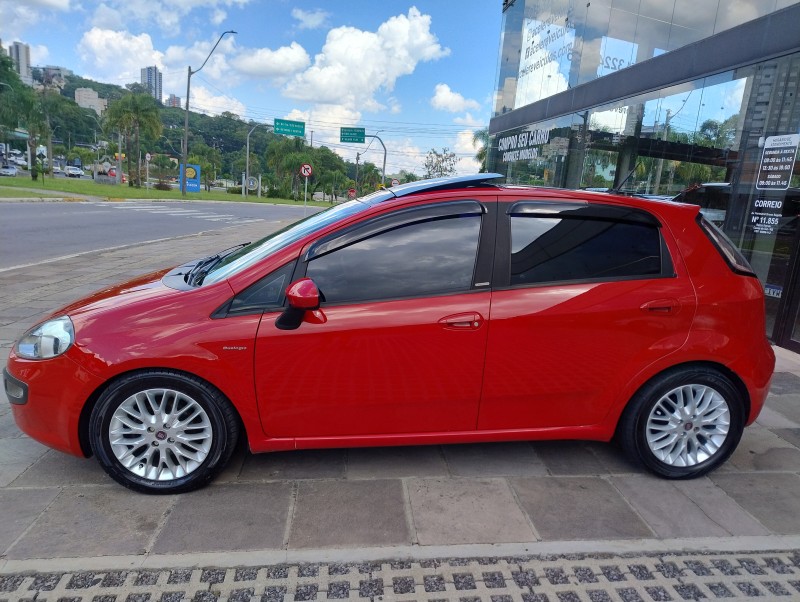 PUNTO 1.6 ESSENCE 16V FLEX 4P AUTOMATIZADO - 2013 - CAXIAS DO SUL