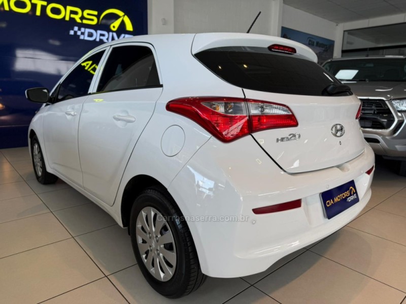 HB20 1.0 COMFORT 12V FLEX 4P MANUAL - 2017 - SãO LEOPOLDO