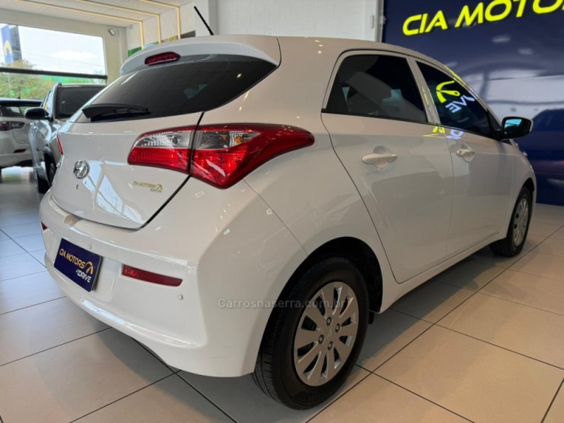 HB20 1.0 COMFORT 12V FLEX 4P MANUAL - 2017 - SãO LEOPOLDO