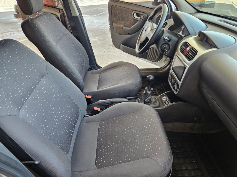CORSA 1.4 MPFI PREMIUM 8V FLEX 4P MANUAL - 2008 - CAXIAS DO SUL