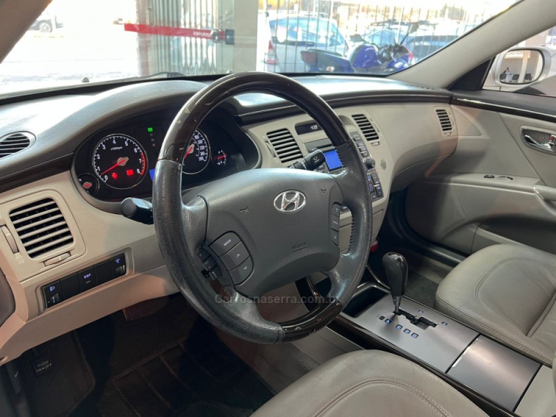 AZERA 3.3 MPFI GLS SEDAN V6 24V GASOLINA 4P AUTOMÁTICO - 2011 - CAXIAS DO SUL