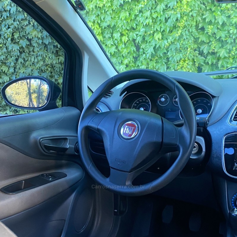 PUNTO 1.4 ATTRACTIVE 8V FLEX 4P MANUAL - 2013 - MONTENEGRO